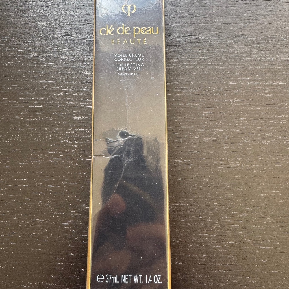 Brand new Cle de Peau correcting cream/primer